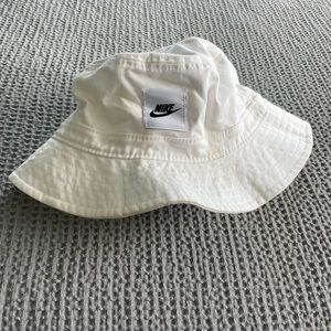 Nike Bucket Hat
